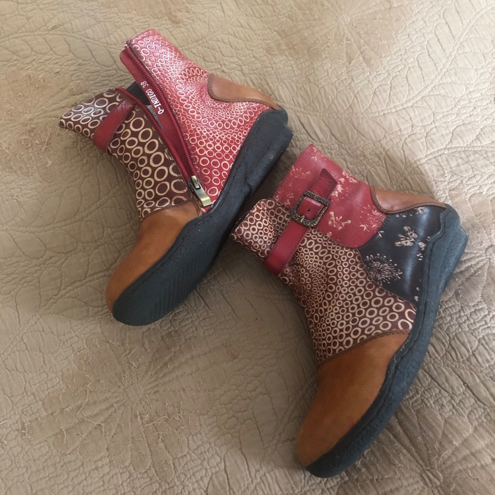 Spring Step L'artiste Booties Camel+Red Leather 7… - image 4